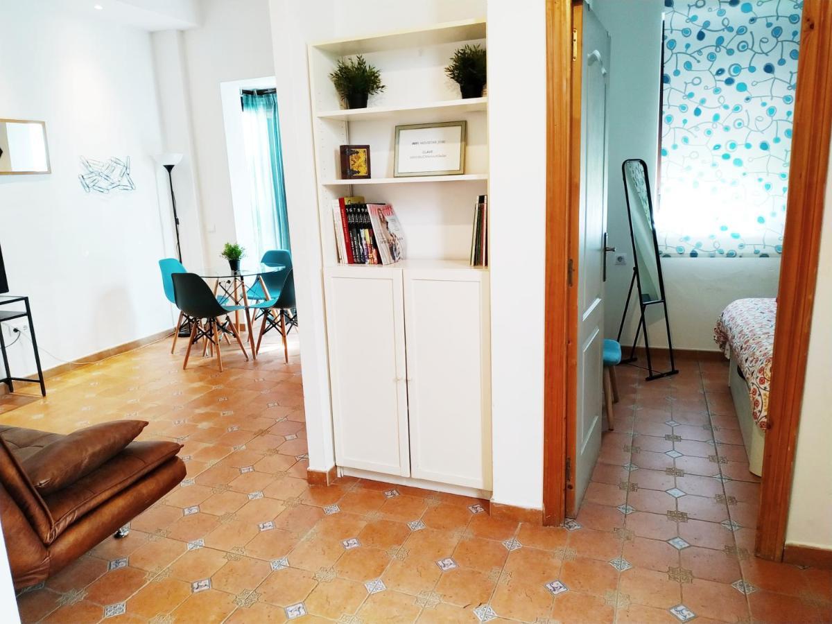 Style Apartment El Patio Triana Seville Luaran gambar