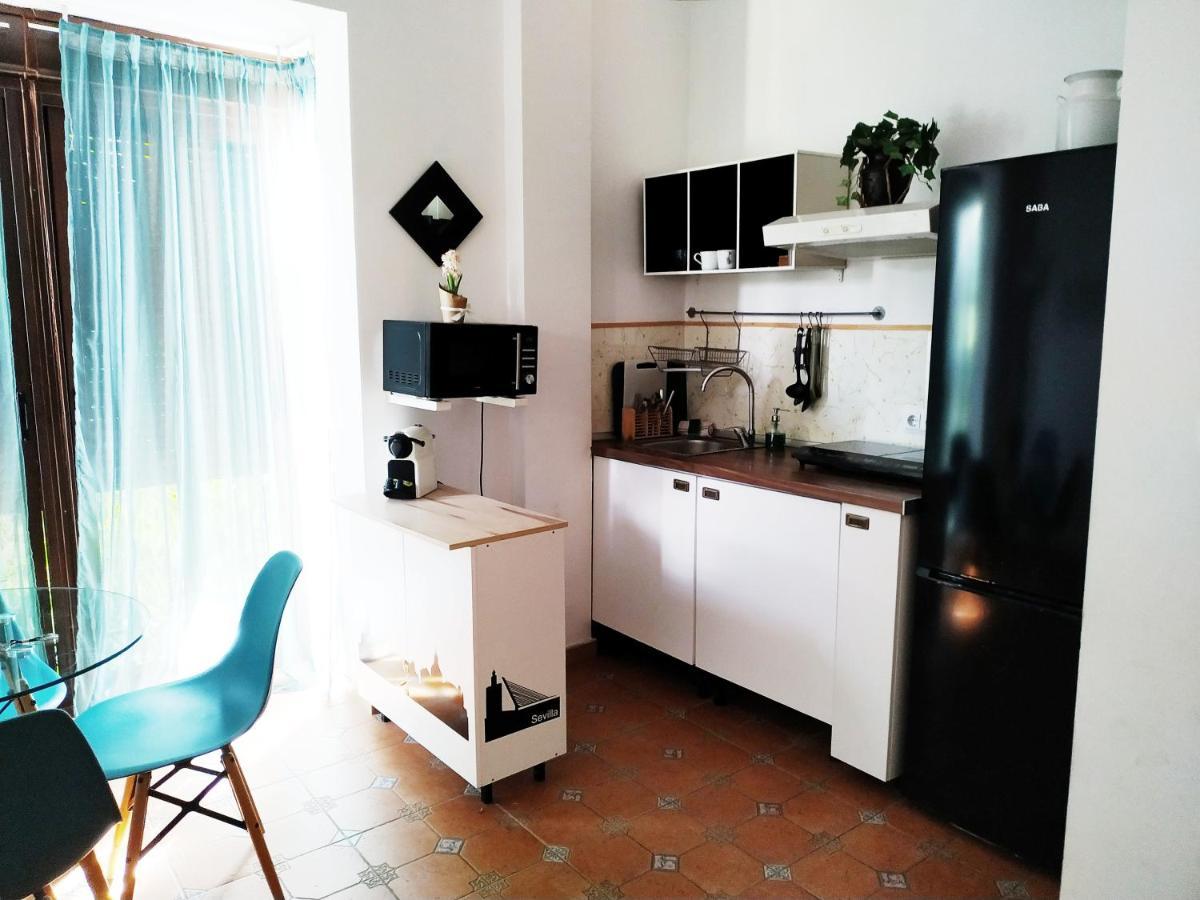 Style Apartment El Patio Triana Seville Luaran gambar